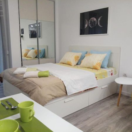 Cozy Studio Near Victoria Metro Station Athén Kültér fotó