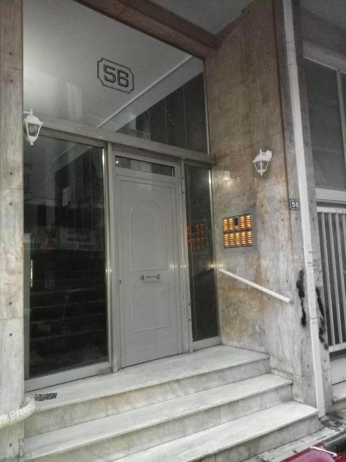 Cozy Studio Near Victoria Metro Station Athén Kültér fotó